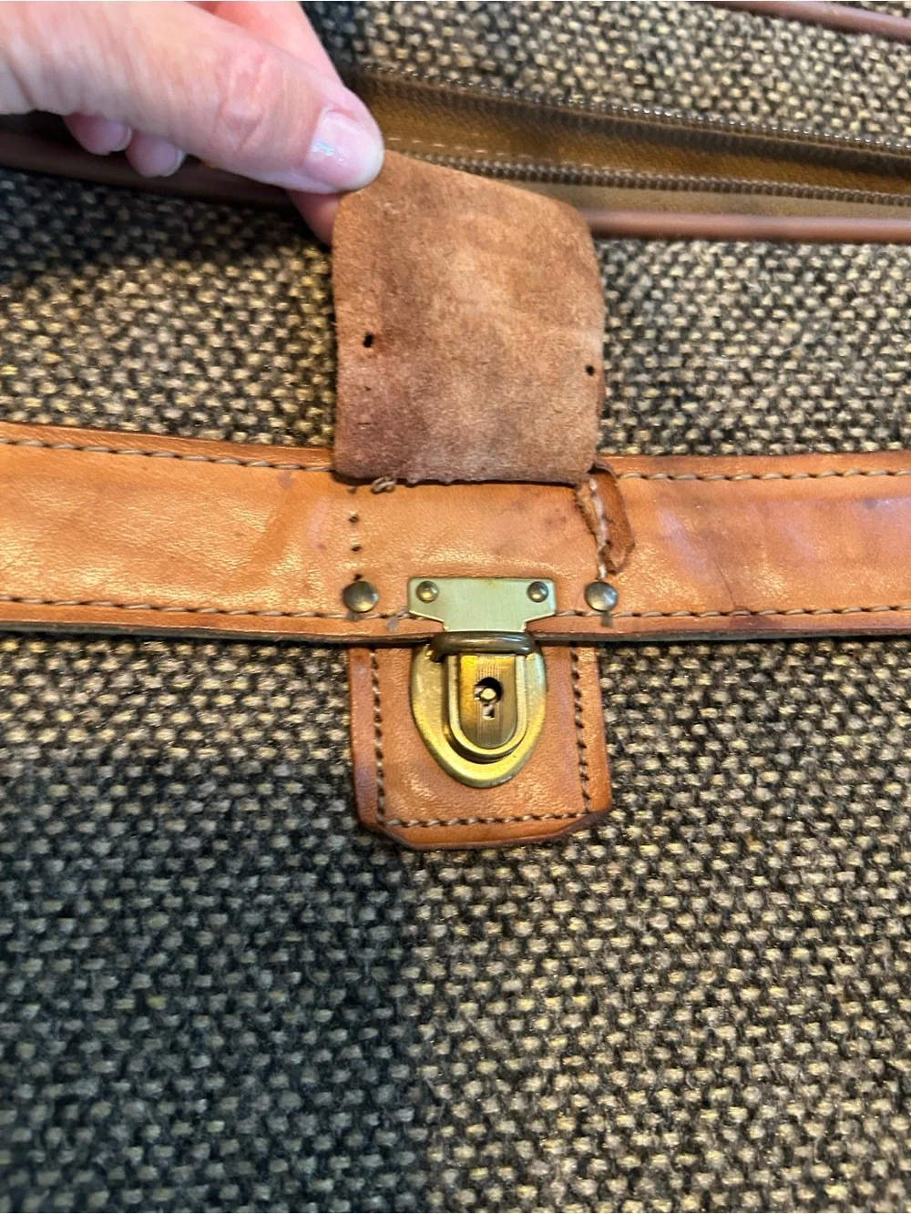 Vintage Hartmann Men's Gray Tweed Messenger Bag with Brown Leather Accents